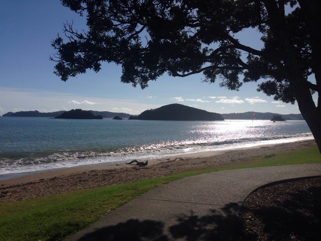 This is the quieter side of Paihia, and it's usually easy to get a parking space next to the beach.